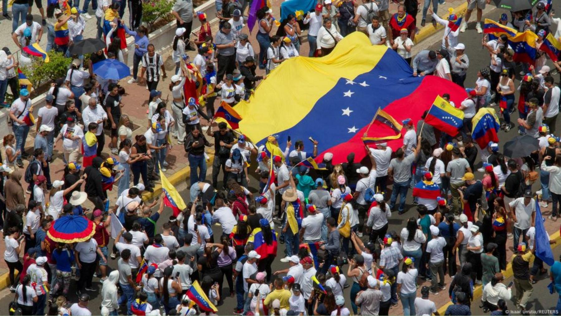 Las protestas se hacen sentir cada vez más en Venezuela.