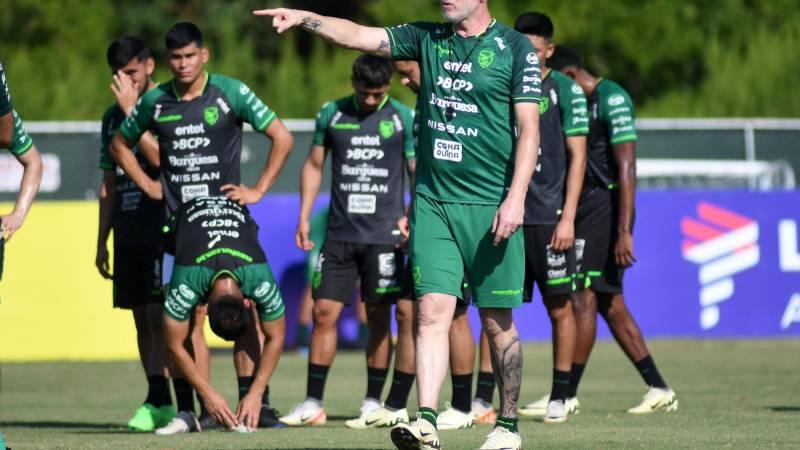 Antonio Carlos Zago durante un entrenamiento con la Verde.